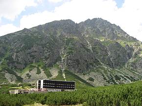 Schlesier Haus mit Gerlachovsky Stit (2654 m)
