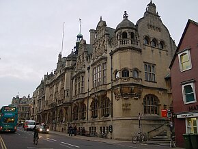 Town Hall mit Oxfordmuseum