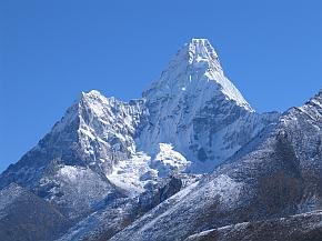 Amai Dablang (6856 m)