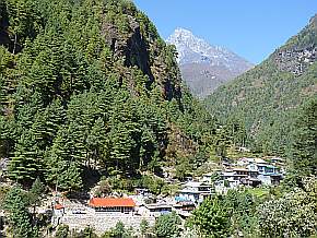 erster Blick nach Namsche Bazar