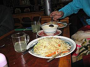 Nudeln mit Gemse und Kse