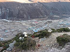 Dingboche von oben
