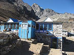 National Park Lodge in Lobuche (4910 m)