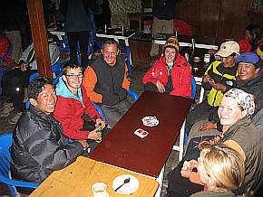 im Gastraum der Lodge