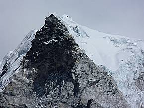 Island Peak (6189 m)