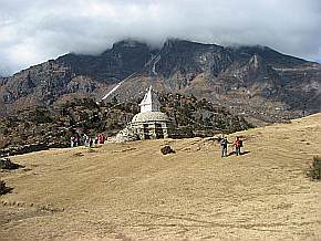 Stupa, auf dem Weg nach Namche Bazar