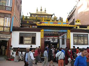 Kloster gegen ber dem Stupa