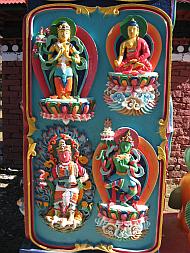 filigrane Arbeiten am Eingangstor